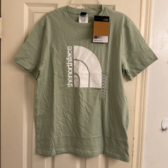 The North Face Women’s Shirt - Picture 4 of 6